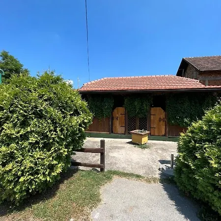 Kod Pece Hébergement de vacances Bajina Basta